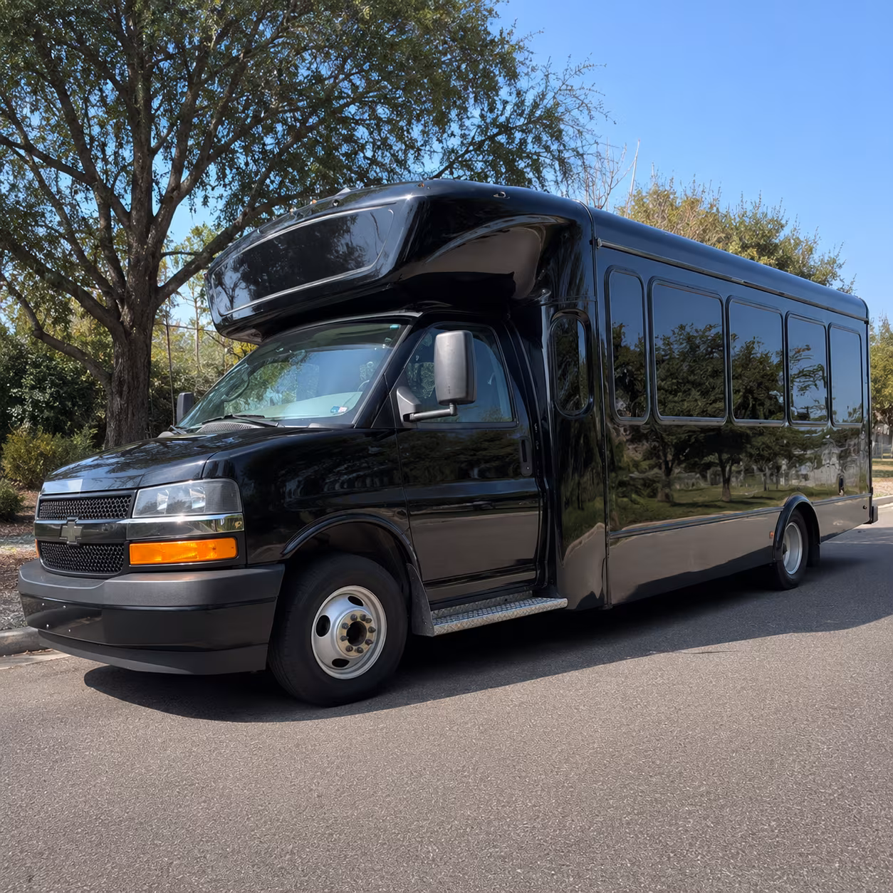 Alpharetta Homecoming & Prom Party Bus Rentals