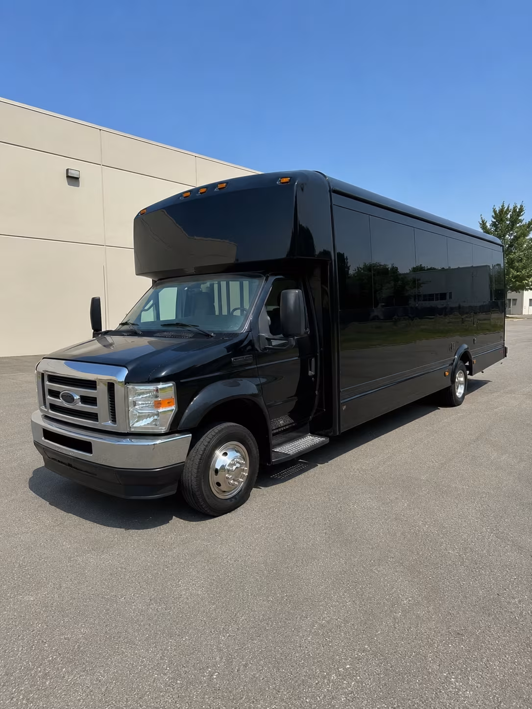 Johns Creek Birthday, Sweet 16, & Quinceañera Party Bus Rentals